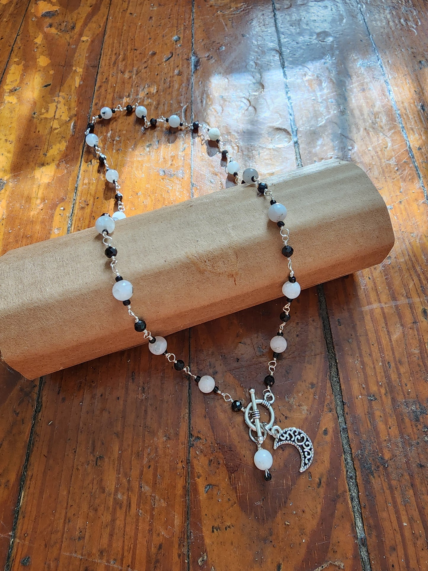 Luna Necklace