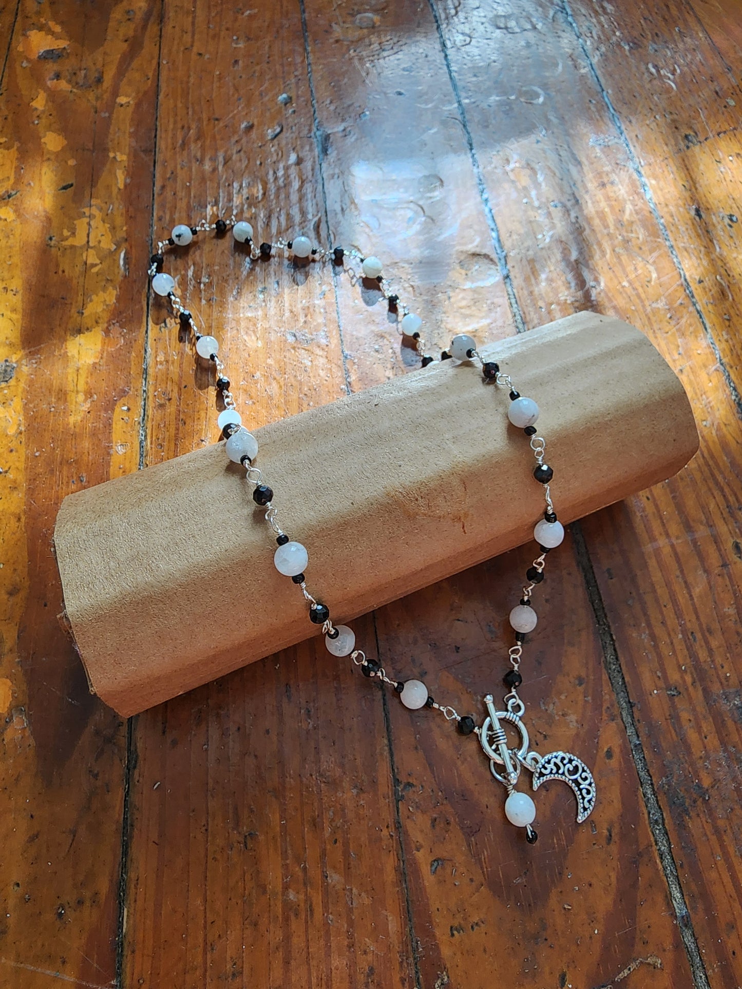Luna Necklace